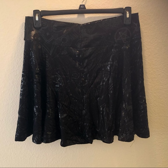 SOLD KILLSTAR grave girl skater skirt - Picture 4 of 7